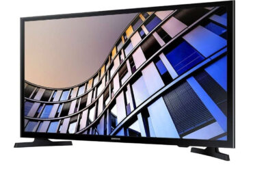 Samsung 32" LED 720p 60Hz Built-in Wi-Fi Smart TV (Refurbished)