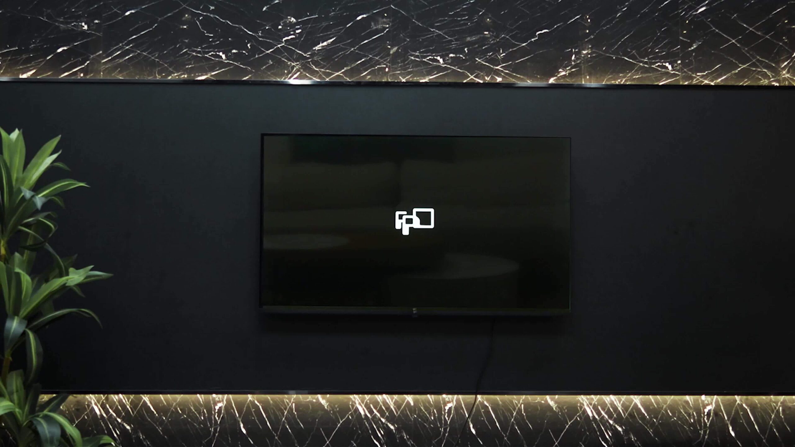 FPD 55" 4K UHD LED Google Smart TV with HDR - Image 8