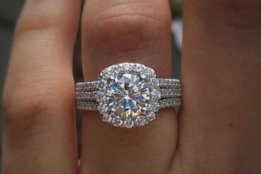 4-port set of 1.5g synthetic single stone side micro-shop 3-row ring, white K copper coating, ladies, Valentine's Day, weddings, casual parties, daily occasions, April raw stones, four seasons