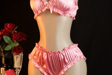 Women'S 3pcs Sexy Lingerie Set - Deep V Adjustable Strap Ruffled Lace Bra with Front Bow, Matching Thong & Leg Rings - Soft Pastel Pink Sheer Underwear for Sensual Comfort & Elegant Style - Adult Women'S Intimate Apparel, Sexy Lingerie for Women, Lingerie for Women Crotchless, Underwear for Women, Sexy Bodysuits, Sexy Costume for Women, Sexy Lingerie Women Set, Sexy Lingerie Set, Sexy Set, Lingerie For Women Seductive Nasty, Crotchless Lingerie For Women, Sexy Outfit For Women
