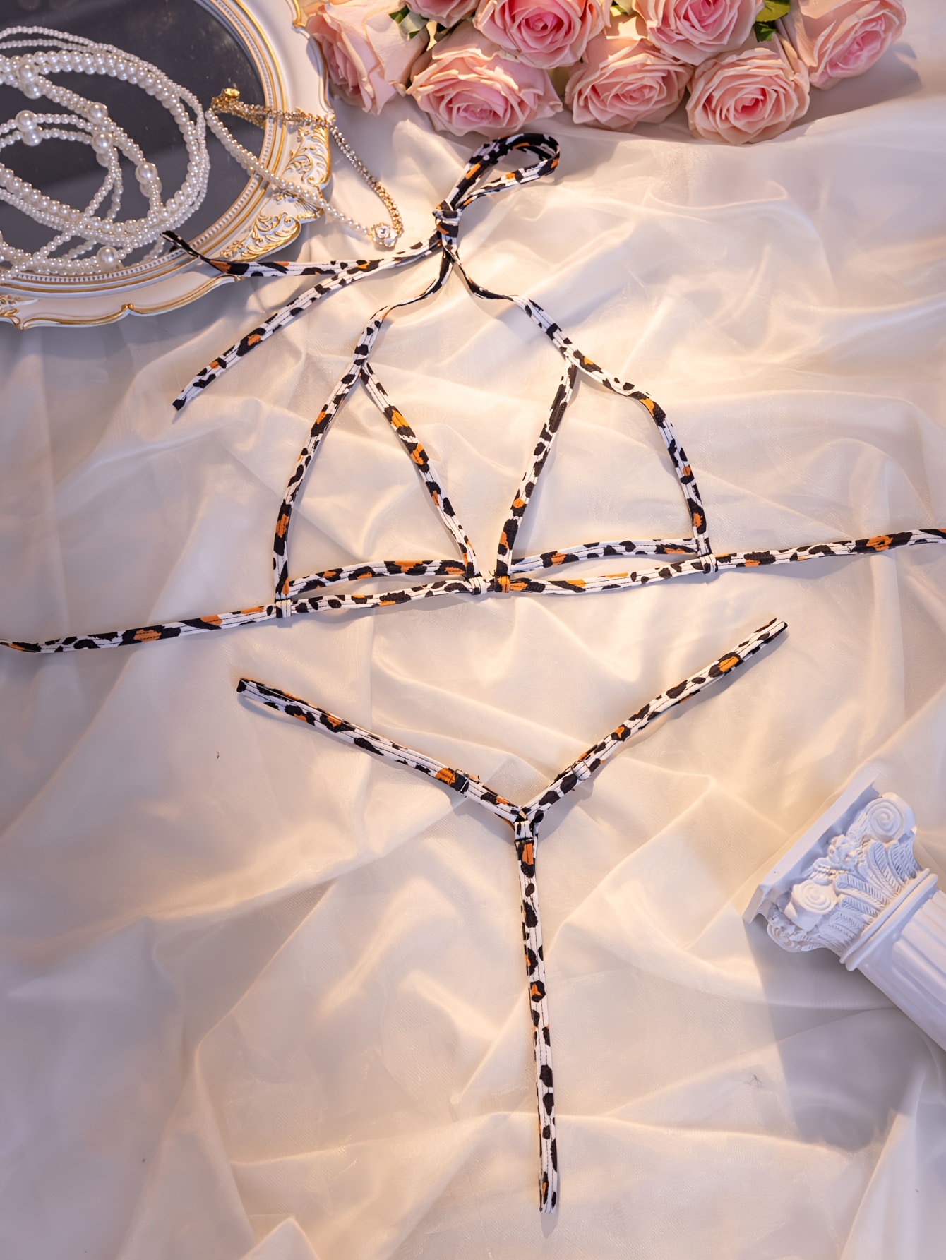 Western Style Sexy Leopard Print Hollow-Out Lace Bra and Thong Set for Women - Image 2