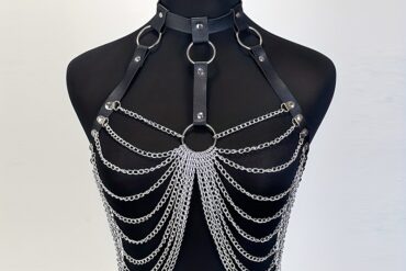 Women's Punk Fashion Faux Leather Corset Top, Sexy Gothic Lingerie with Wire Harness, Front Closure, No Padding, Strapless Design, Adult Size, Black