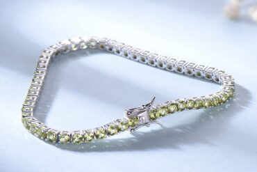 1pc light luxury style Y2k Everything S925 Silver full rhinestone peridot bracelet Simple bracelet bracelet
