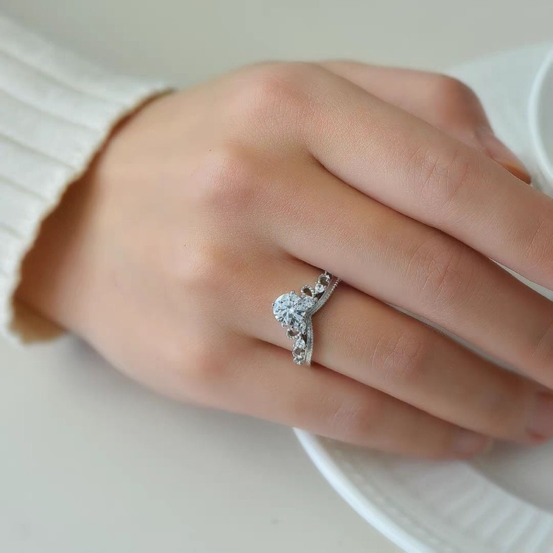 2.7g Lab-created Diamond 1pc 1~1.05 Carat 925 Sterling Silver Lab-created Diamond of D Color and VS Clarity Round Cut Crown Design Ring, Clothing Accessories Jewelry Gifts for Your Lover - Image 5