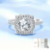 2.3g Lab-created Diamond 1pc 1~1.05 Carat 925 Silver Laboratory-Lab-created Diamond of D Color and VS Clarity Halo Ring, Elegant 925 Silver Temperament Wedding Ring Jewelry for Daily Wear
