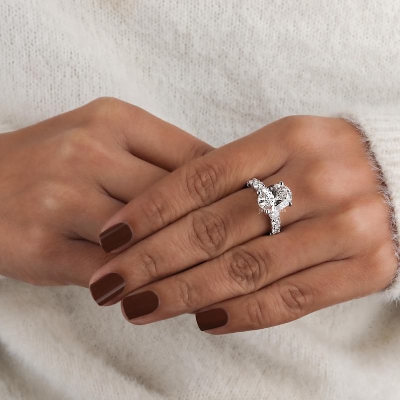 4.50 CT Oval-Cut Lab Grown Engagement Ring | Elegant 18K Golden Plated with 925 Silver, Certified , Ideal for Wedding and Anniversary Gifts, Brand LYEE CYEE - Image 4