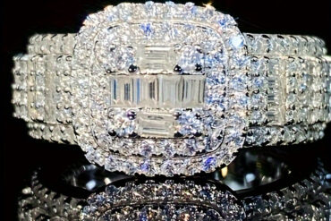 1pc S925 sterling silver 18k Golden Plated Moissanite Embed Ring | Gift for Mum | Gift for Her | Birthday | Fashion | Anniversary | School Graduation Gift | Street Hip Hop Style, Fashion Accessory, Birthday Present, Stylish Accessory, Highquality