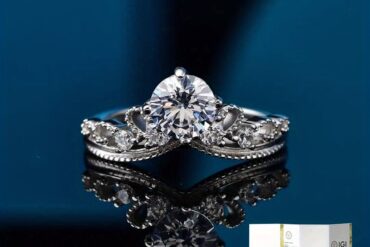 2.7g Lab-created Diamond 1pc 1~1.05 Carat 925 Sterling Silver Lab-created Diamond of D Color and VS Clarity Round Cut Crown Design Ring, Clothing Accessories Jewelry Gifts for Your Lover